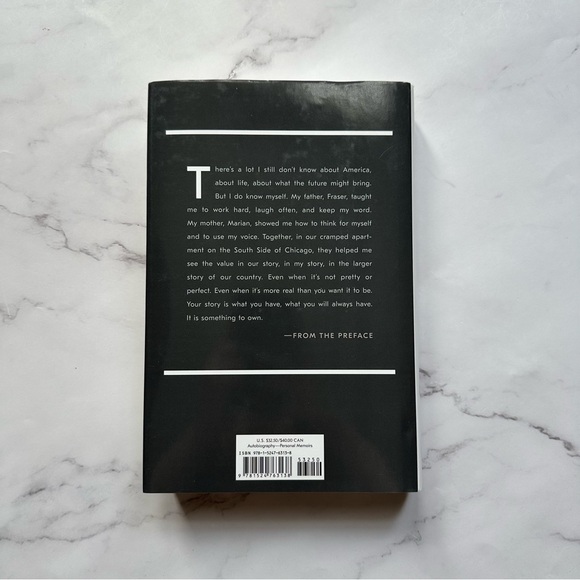 NWOT Becoming (by Michelle Obama) Hardcover Book - Picture 2 of 9